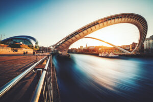 Gateshead Millennium Bridge UK3008718681